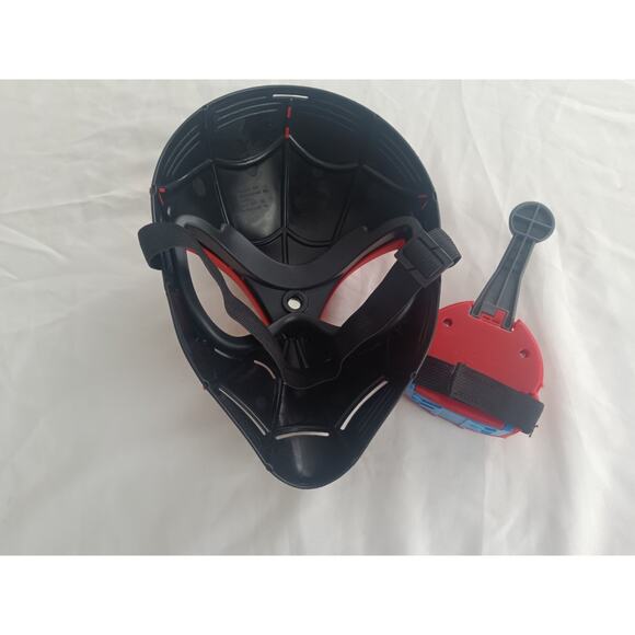 Miles Morales Spider-Man Mask & Web Launcher Toy Costume Set - Picture 2 of 4